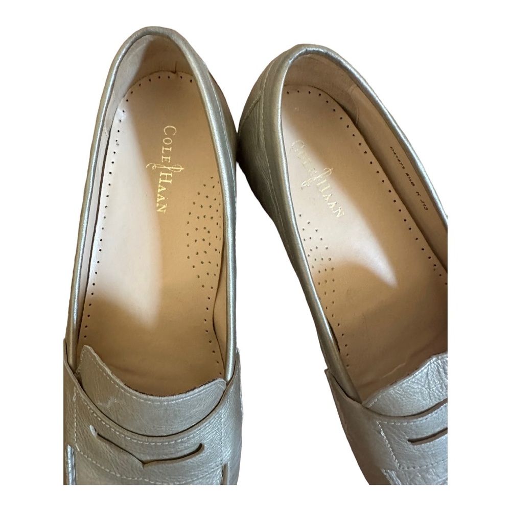 Cole Haan Muted Gold Penny Loafers Size 8 1/2 B - Picture 2 of 4